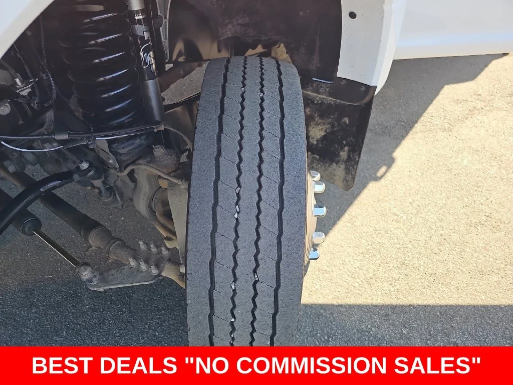Used 2022 Oxford White Ford XLT image 34