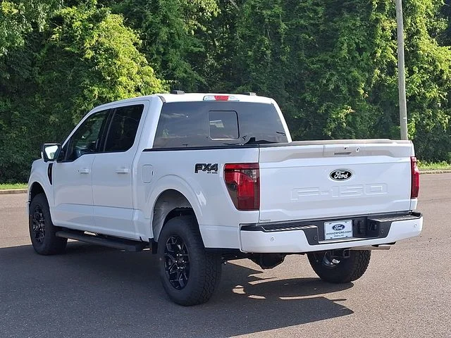New 2026 Oxford White Ford XLT image 3