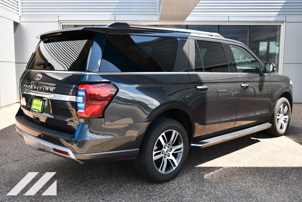 Used 2023  Ford Limited image 8