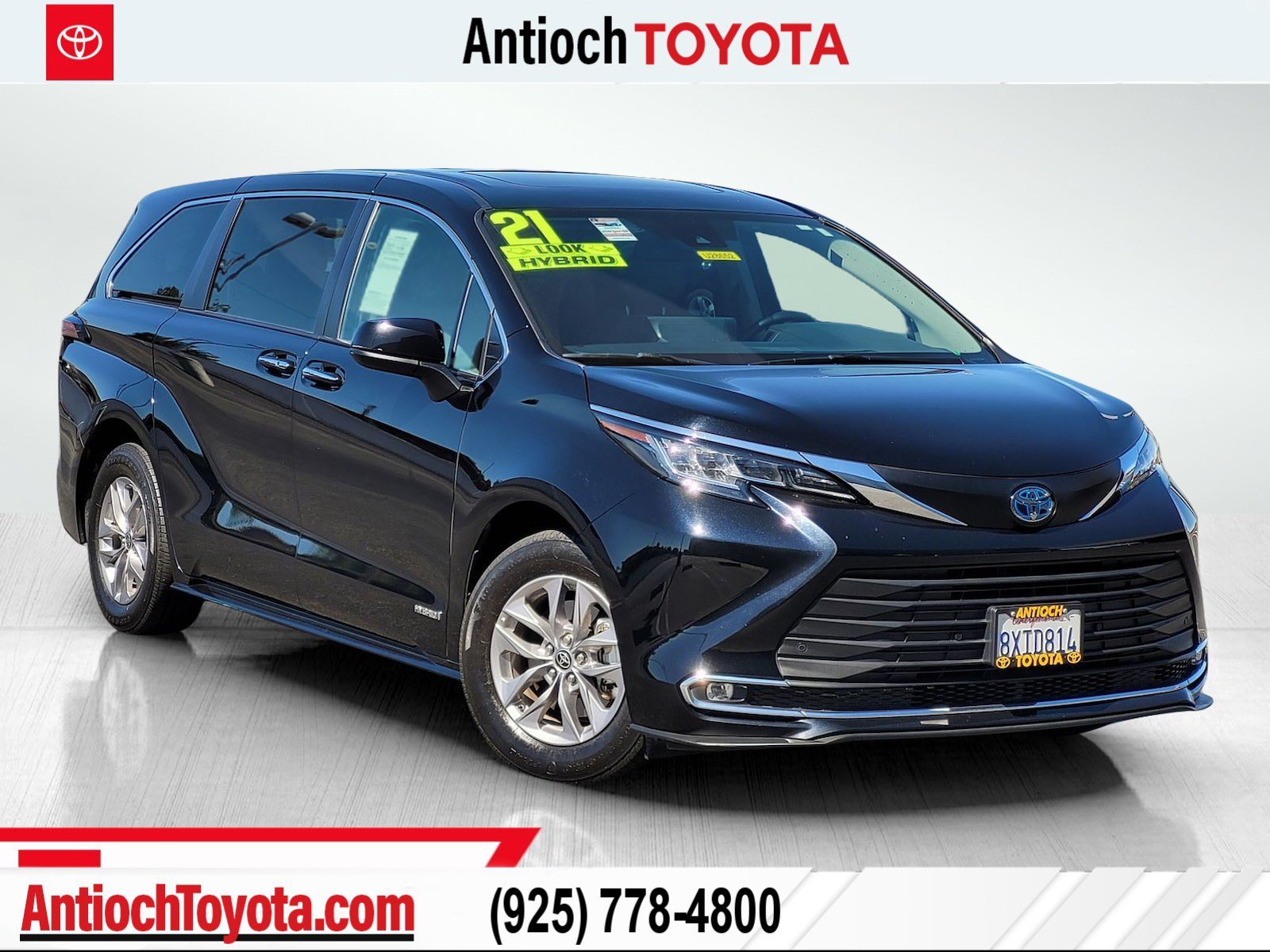 Used 2021  Toyota XLE image 1