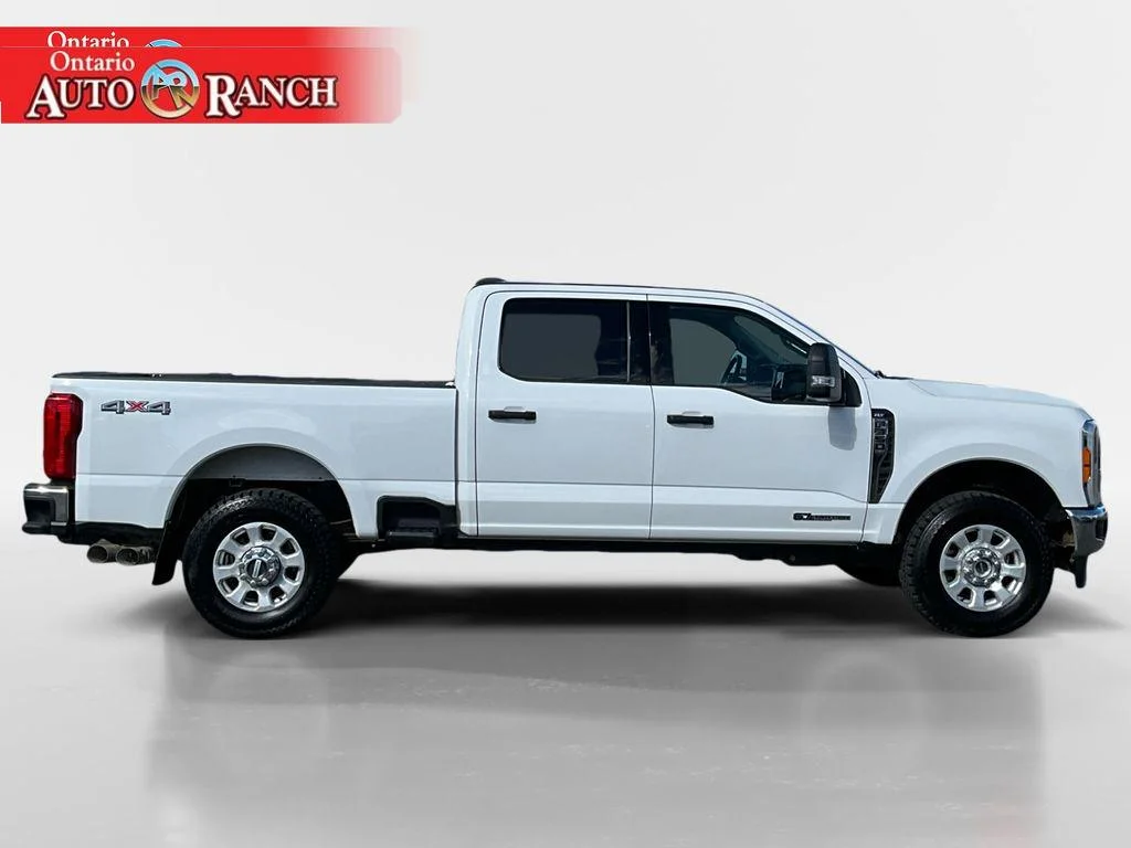 Used 2023 Oxford White Ford XLT image 6