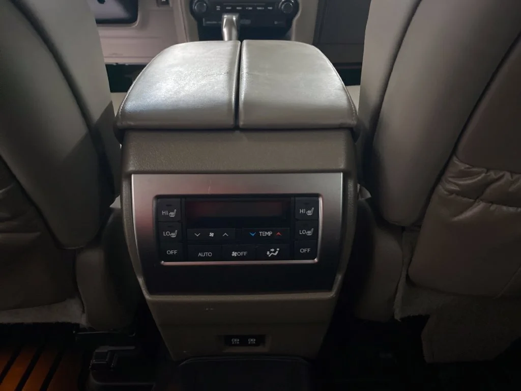 Used 2022  Lexus 460 image 16