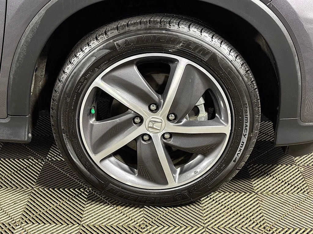 Used 2022 Gray Honda EX image 24