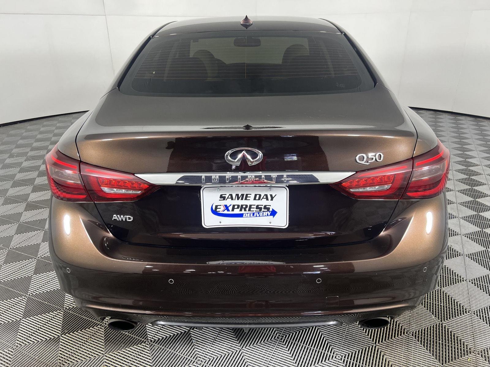 Used 2018 Mocha Almond INFINITI 3.0t LUXE image 22