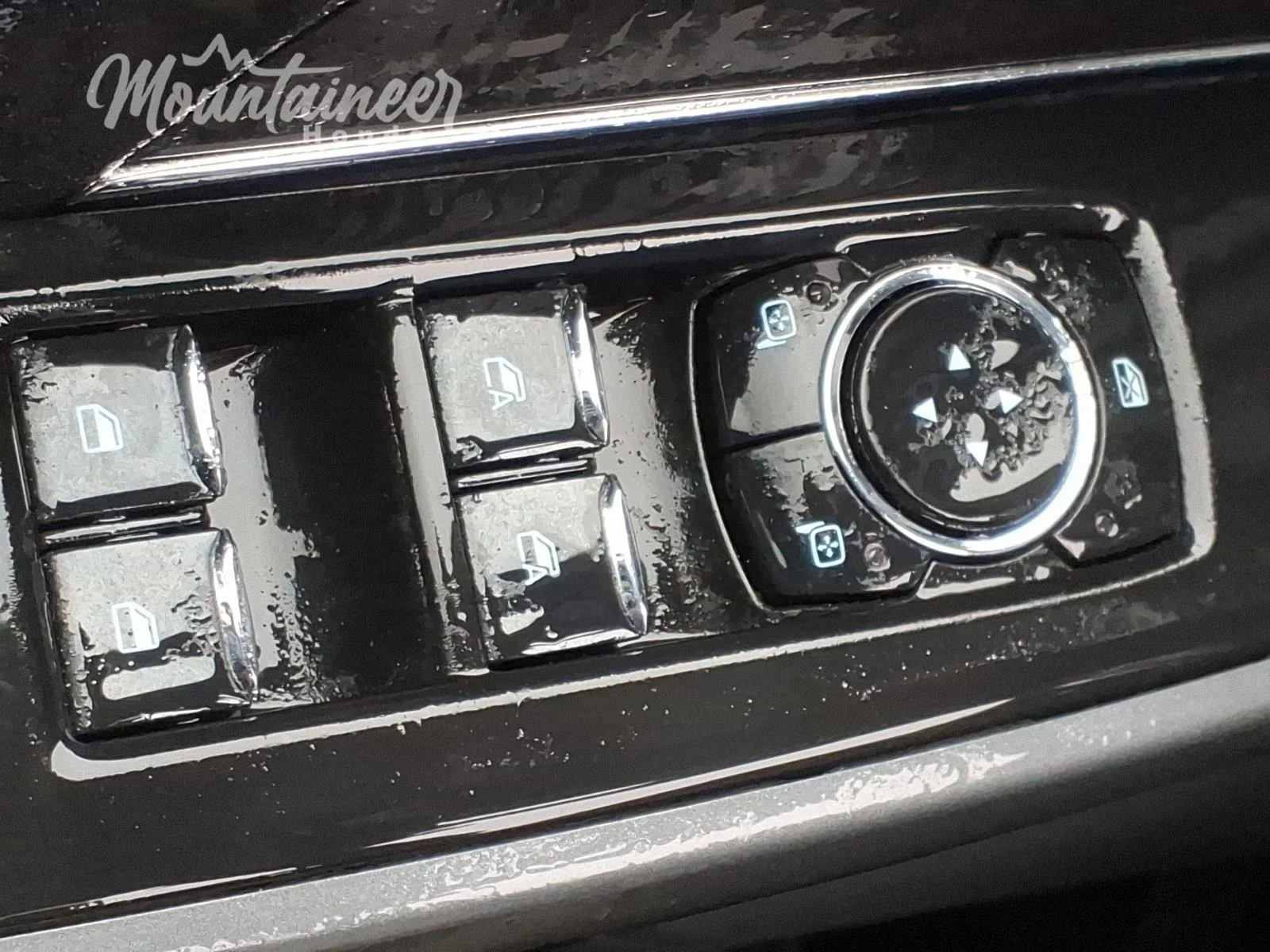 Used 2024 Atlas Blue Ford XLT image 36