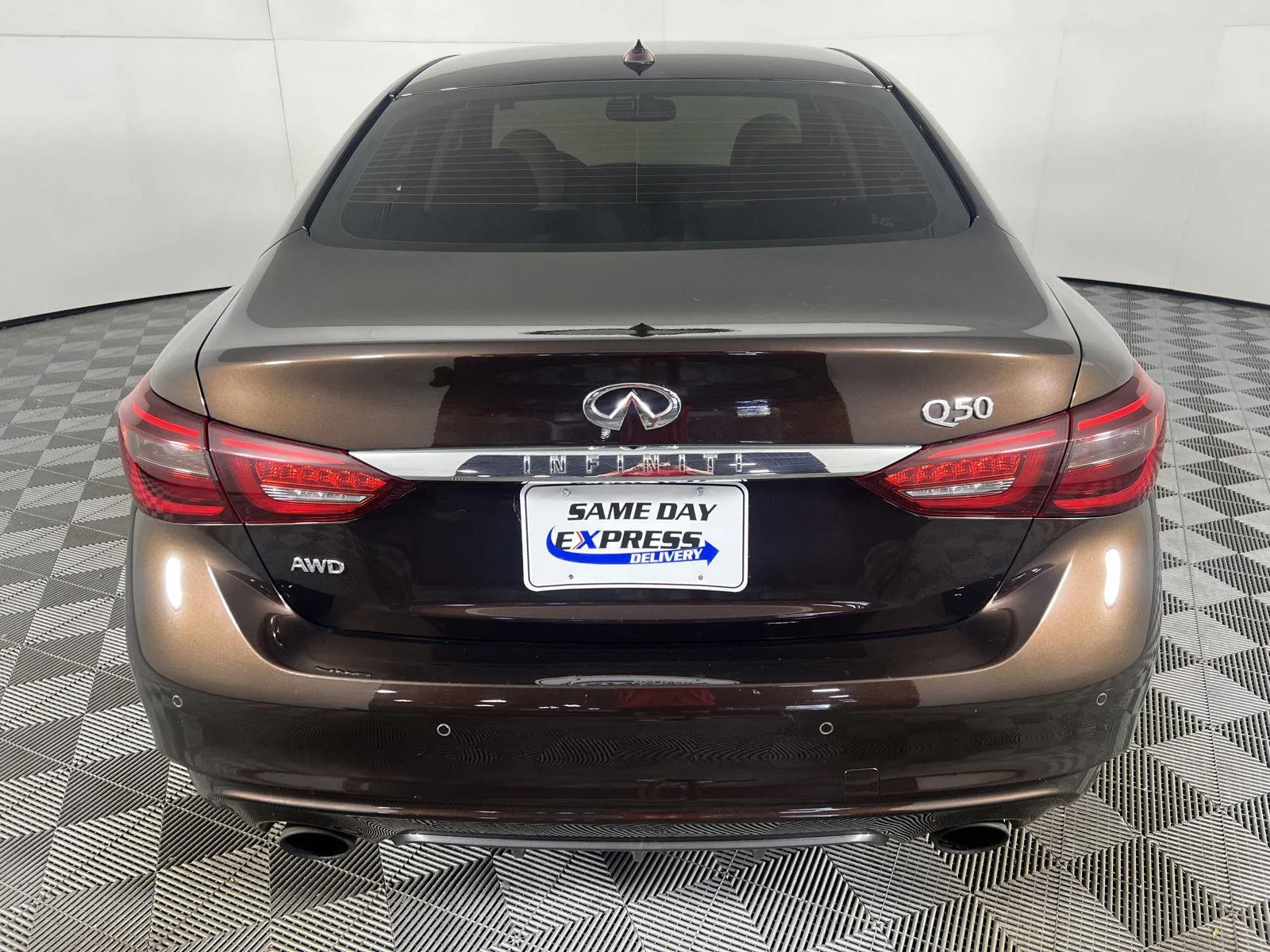 Used 2018 Mocha Almond INFINITI 3.0t LUXE image 22