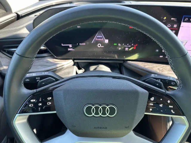 Used 2025 Navarra Blue Metallic Audi Premium Plus image 28