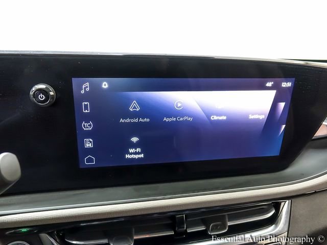 Certified Used 2025 White Frost Tricoat Buick Avenir image 14