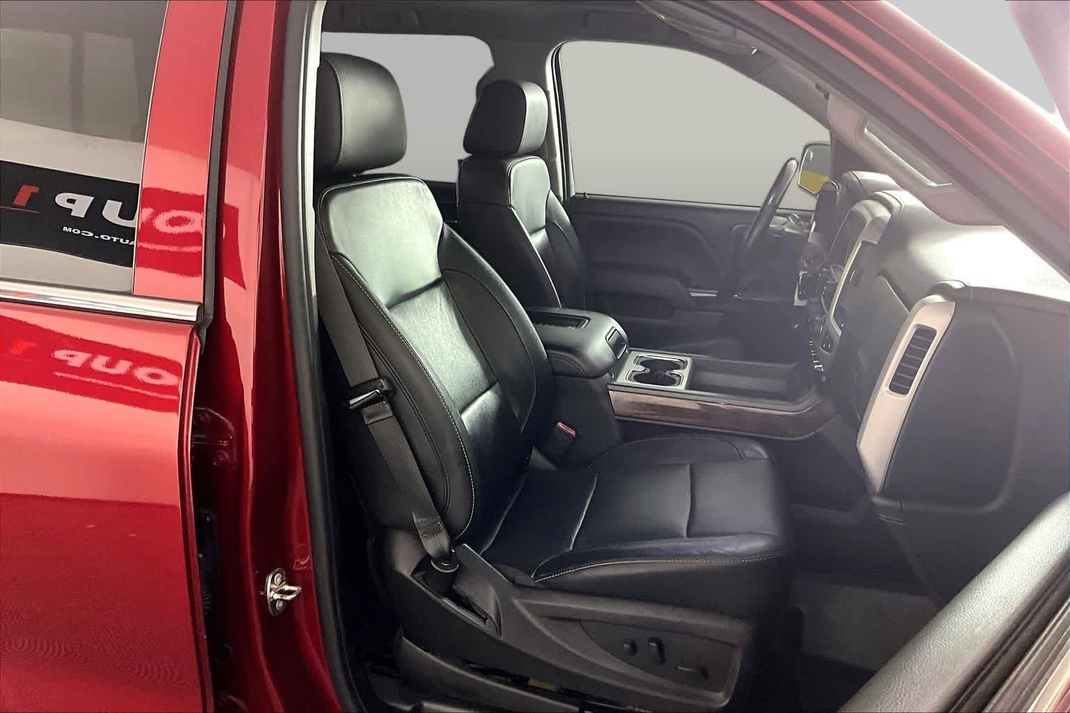 Used 2018 RED QUARTZ TINTCOAT GMC SLT image 9