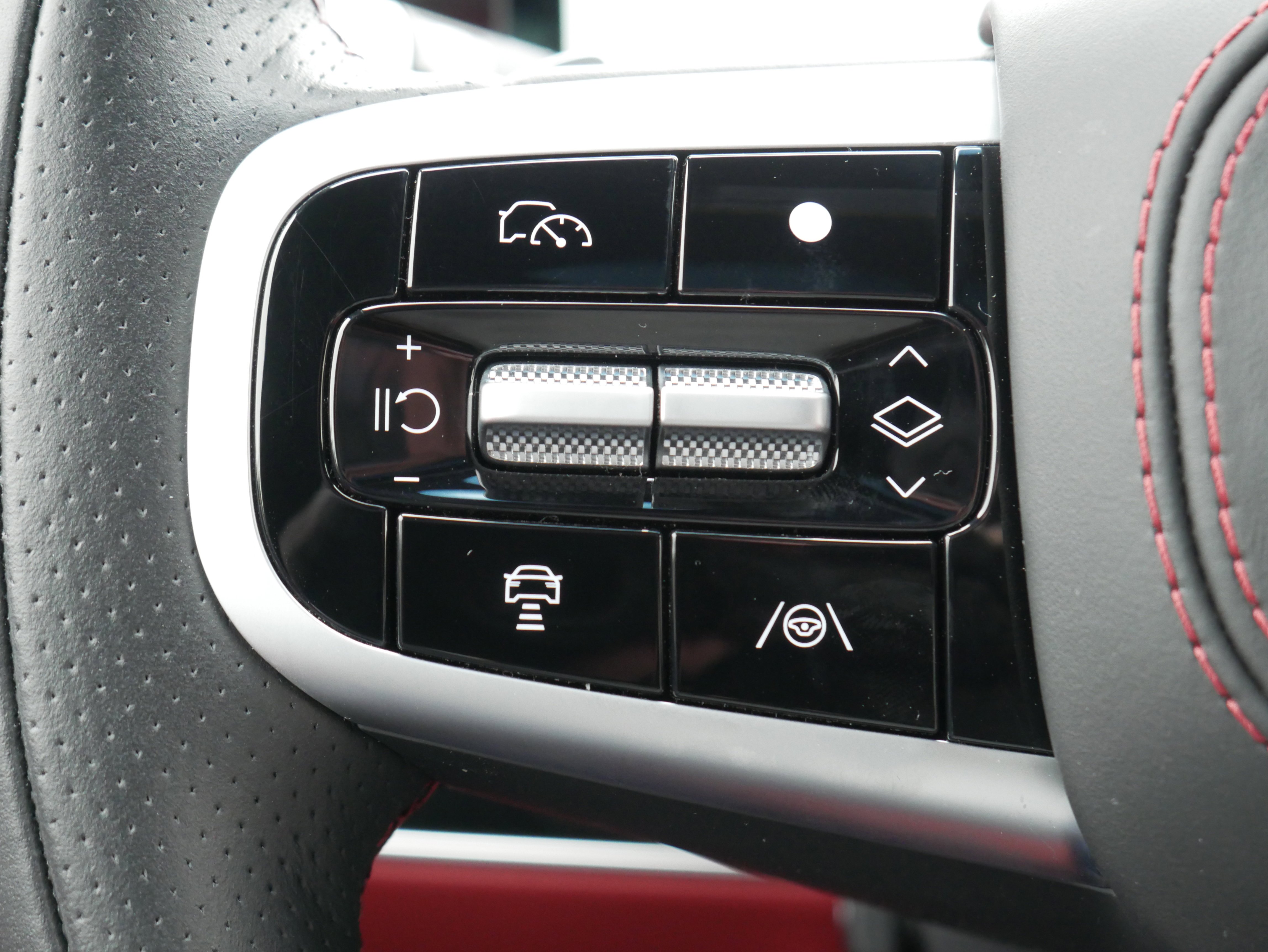 2026 GENESIS GV70 Sport Advanced - Photo 27