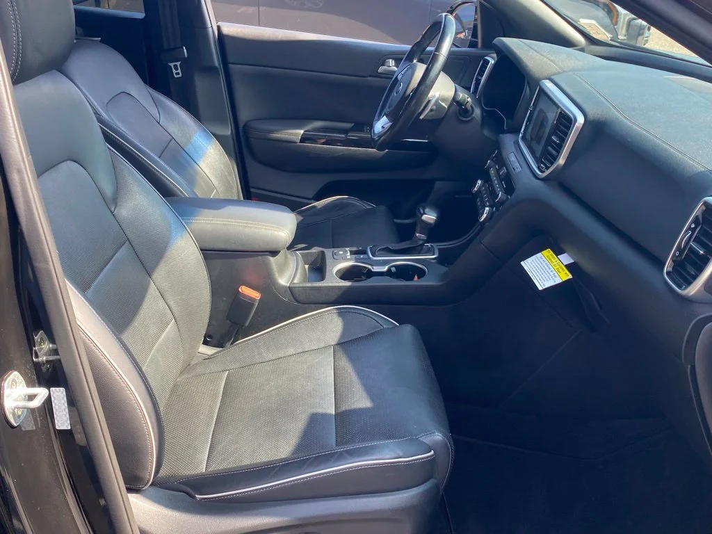 Used 2020 Red Kia SX image 17