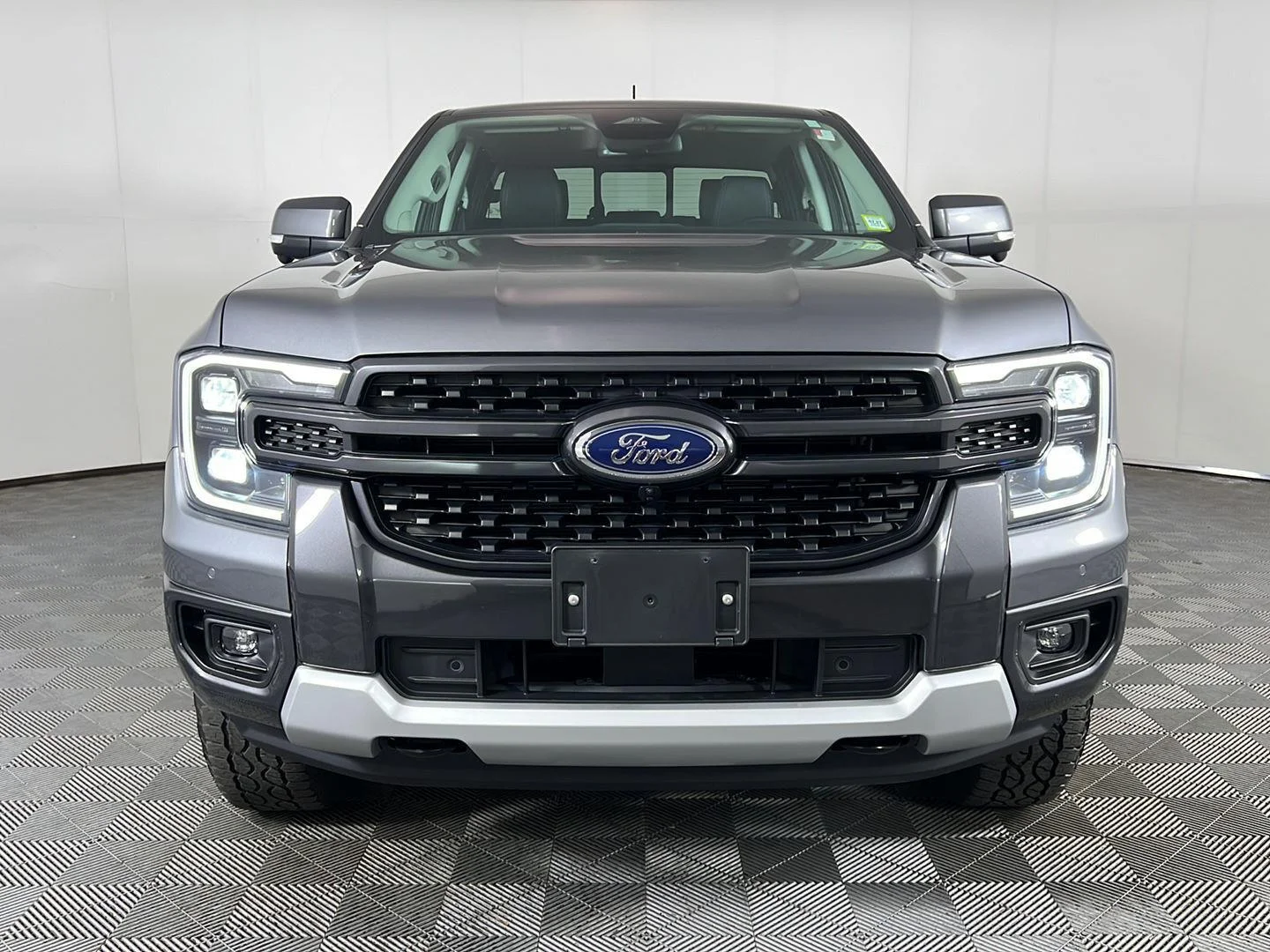 Used 2024 Carbonized Gray Ford LARIAT image 13