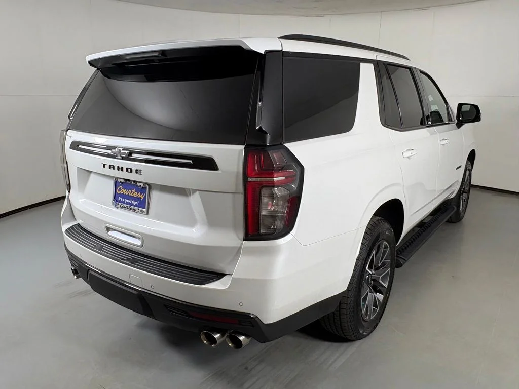 Used 2023 Beige Chevrolet Z71 image 10