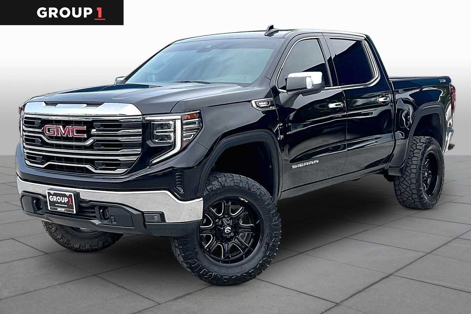 2023 GMC Sierra 4WD Crew Cab Short Box SLT's photo