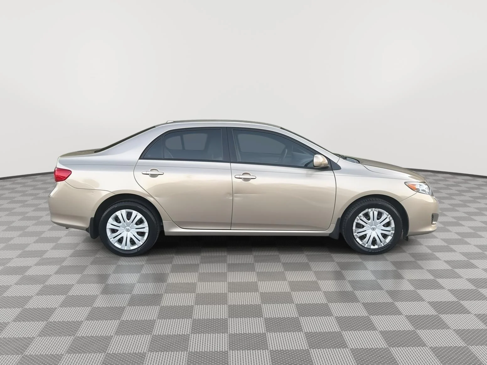 Used 2009 BROWN Toyota 4dr Sdn Man (Natl) image 12