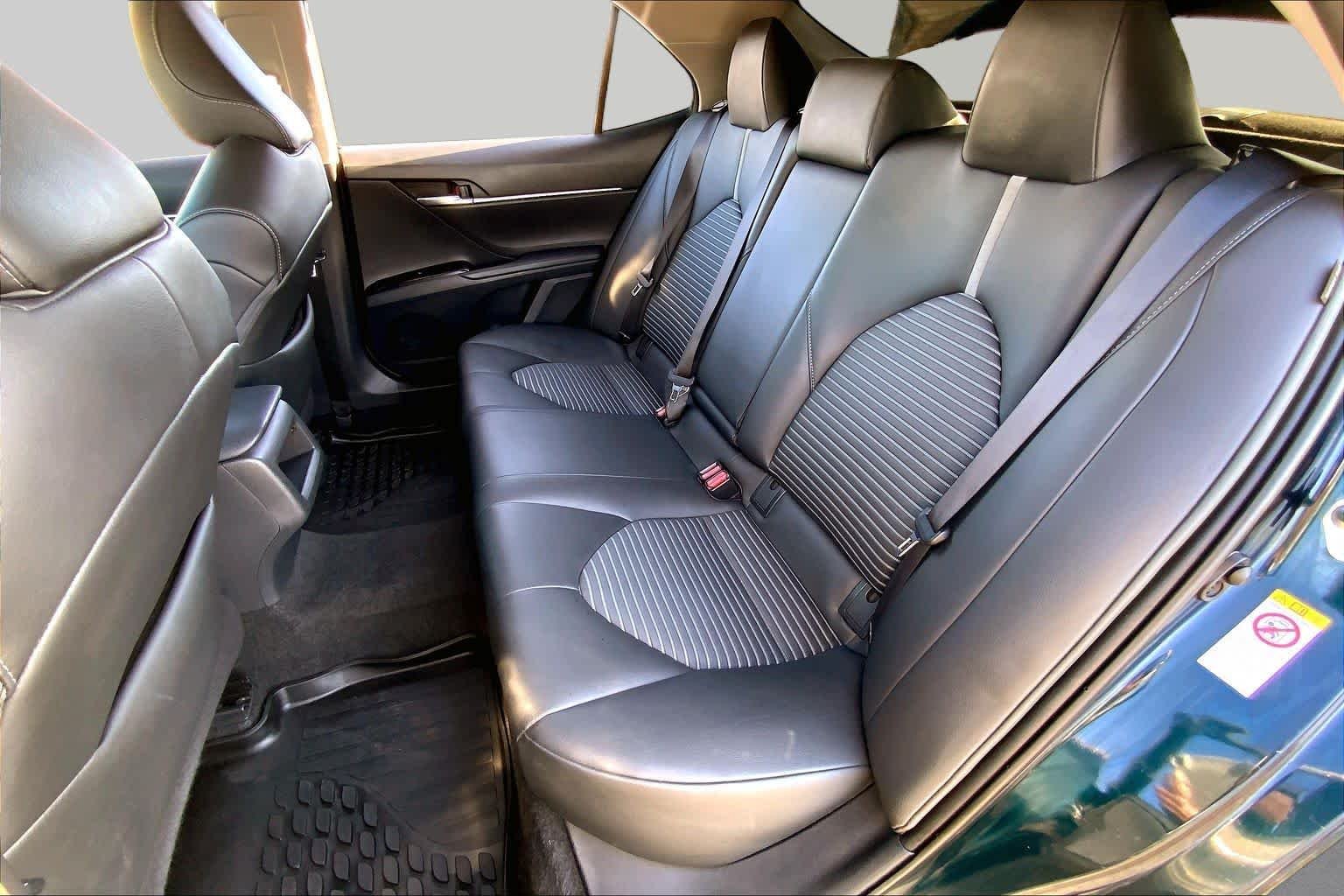 Used 2018 Galactic Aqua Mica Toyota SE image 20