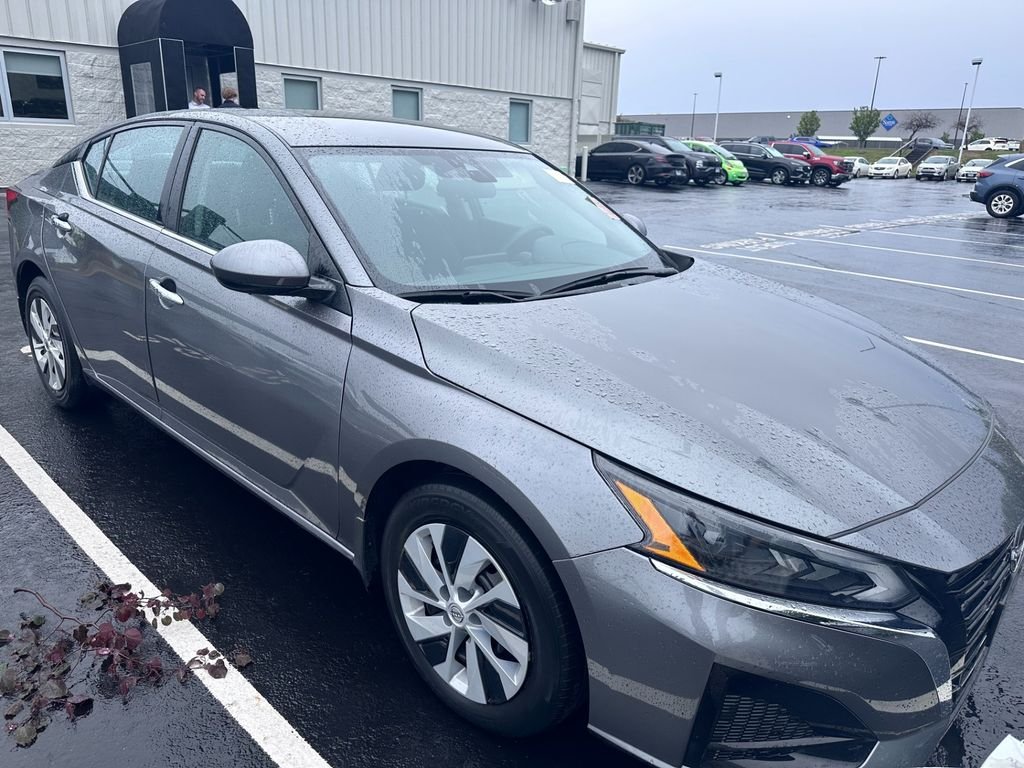 2023 Nissan Altima 2.5 S's photo
