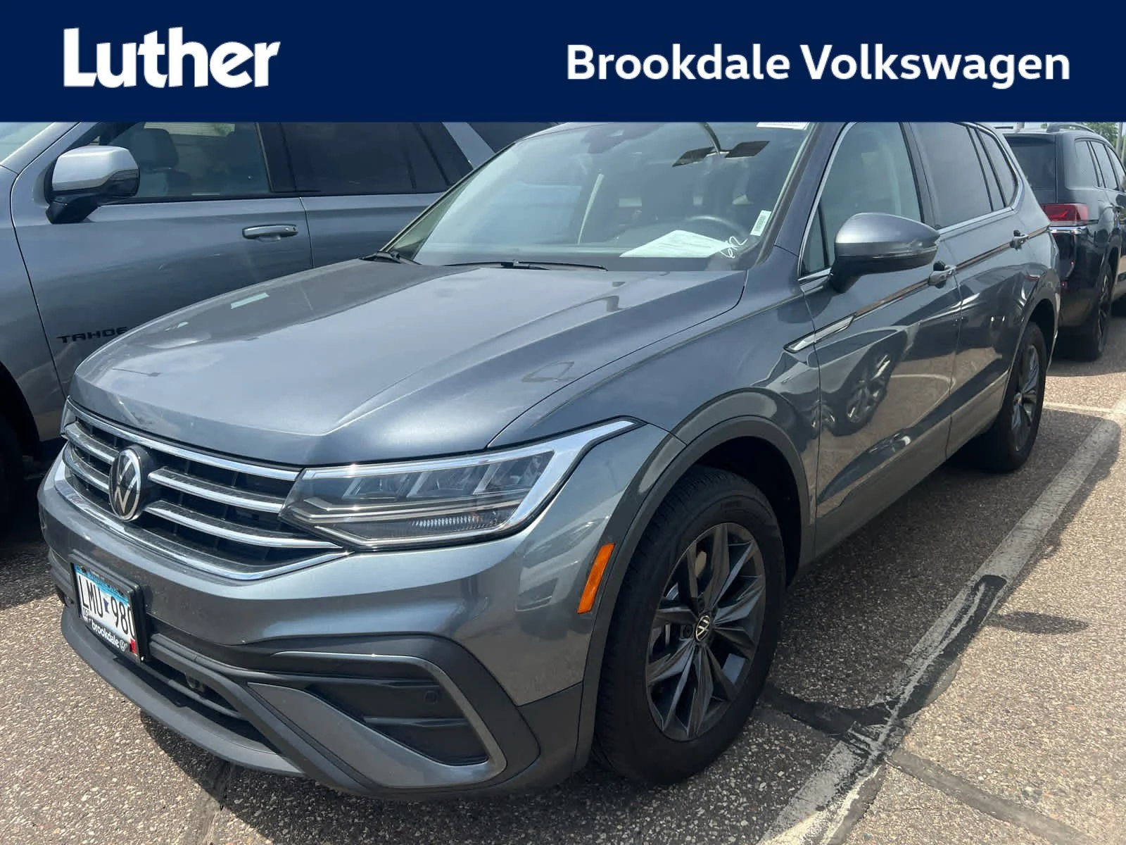 2024 Volkswagen Tiguan 2.0T SE 4Motion's photo