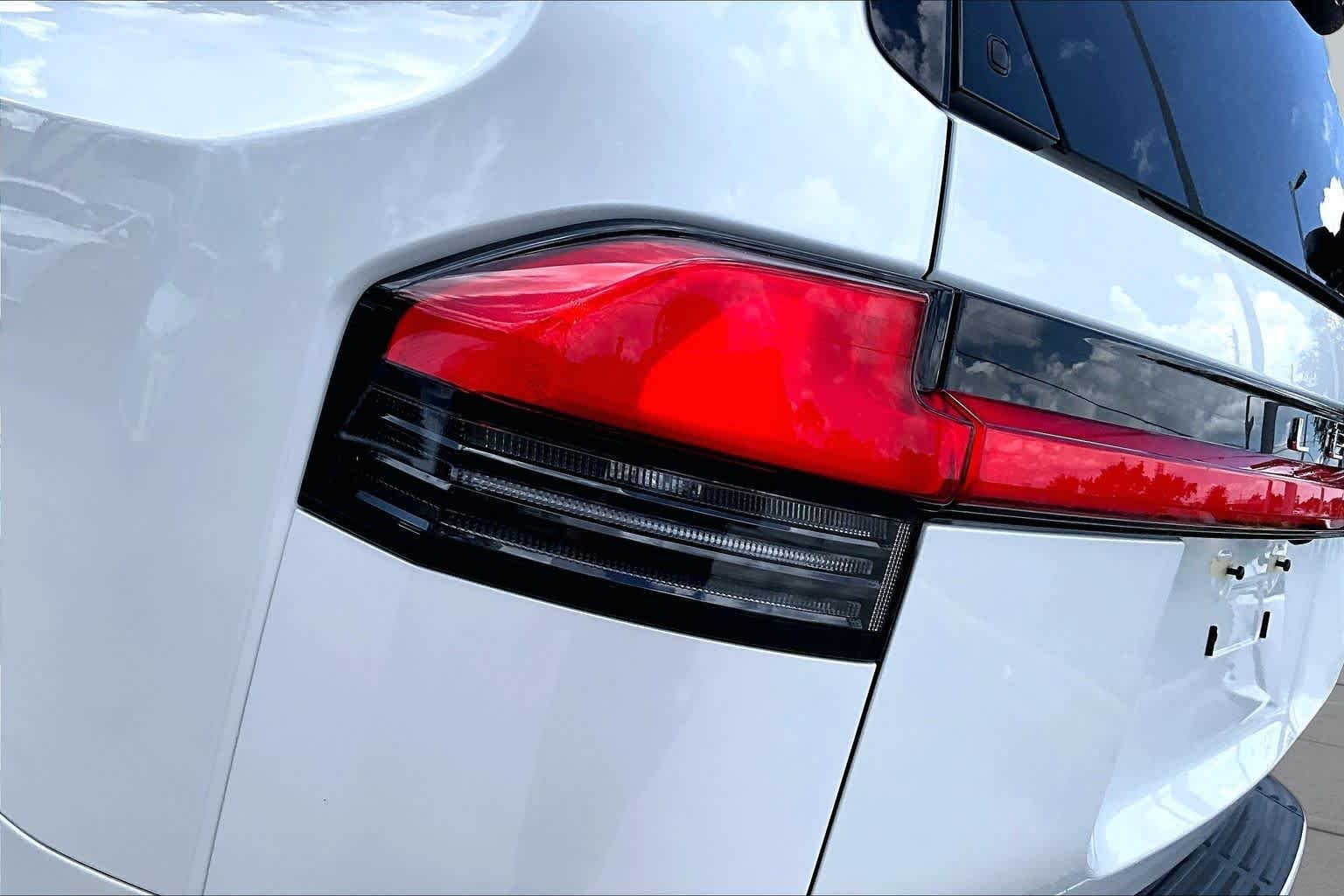 Used 2024 Eminent White Pearl Lexus Luxury+ image 28