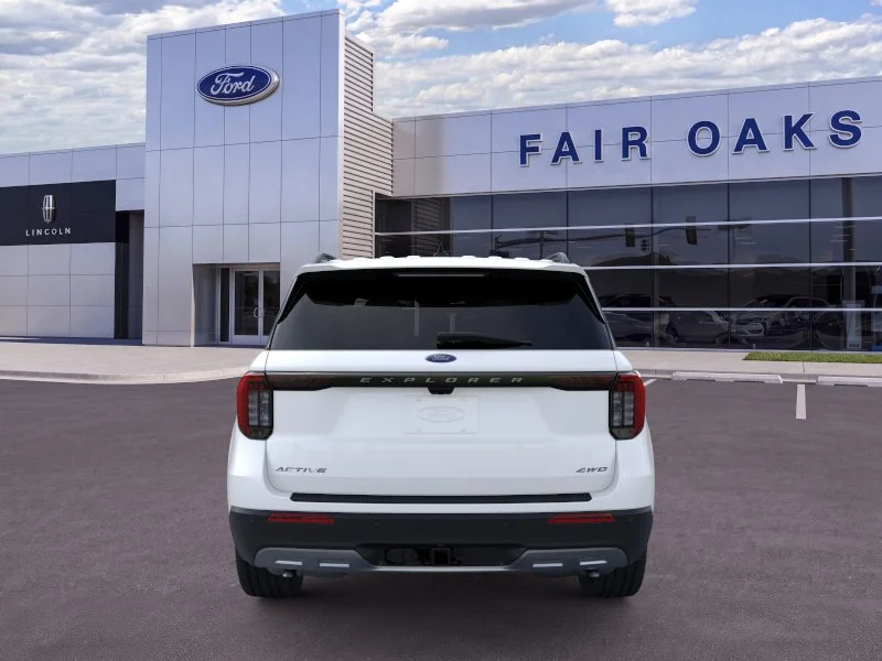 New 2026 Star White Metallic Tri-Coat Ford Active image 5