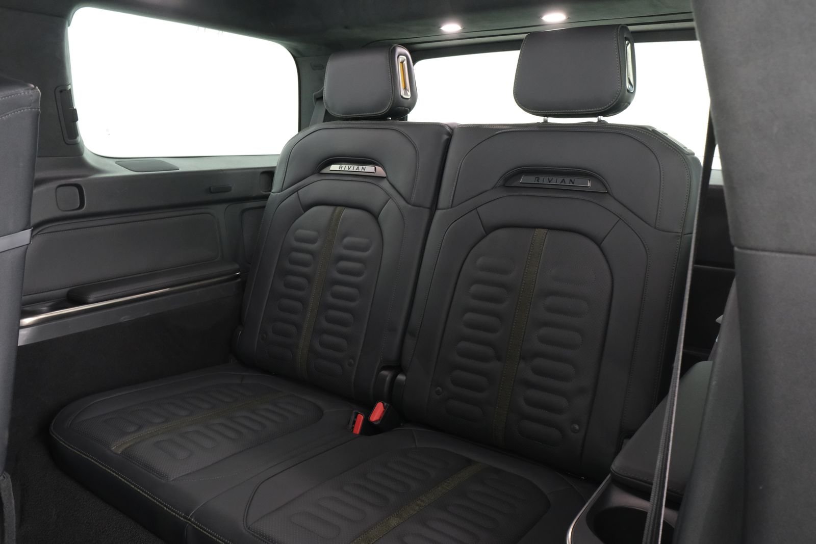 Used 2023 Midnight Rivian Adventure image 37
