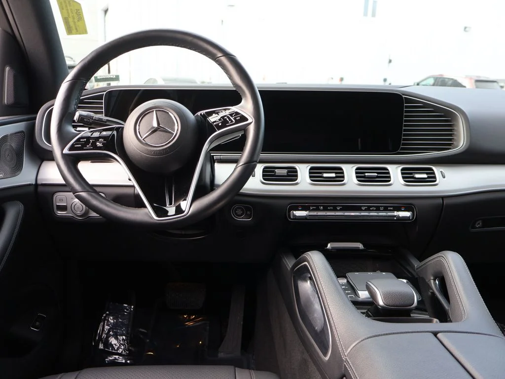 Used 2025 Black Mercedes-Benz GLE 350 image 19