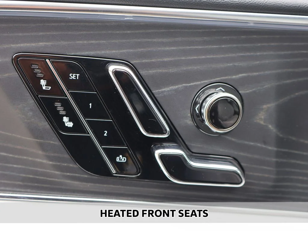 Used 2025 Black Cadillac Luxury image 9