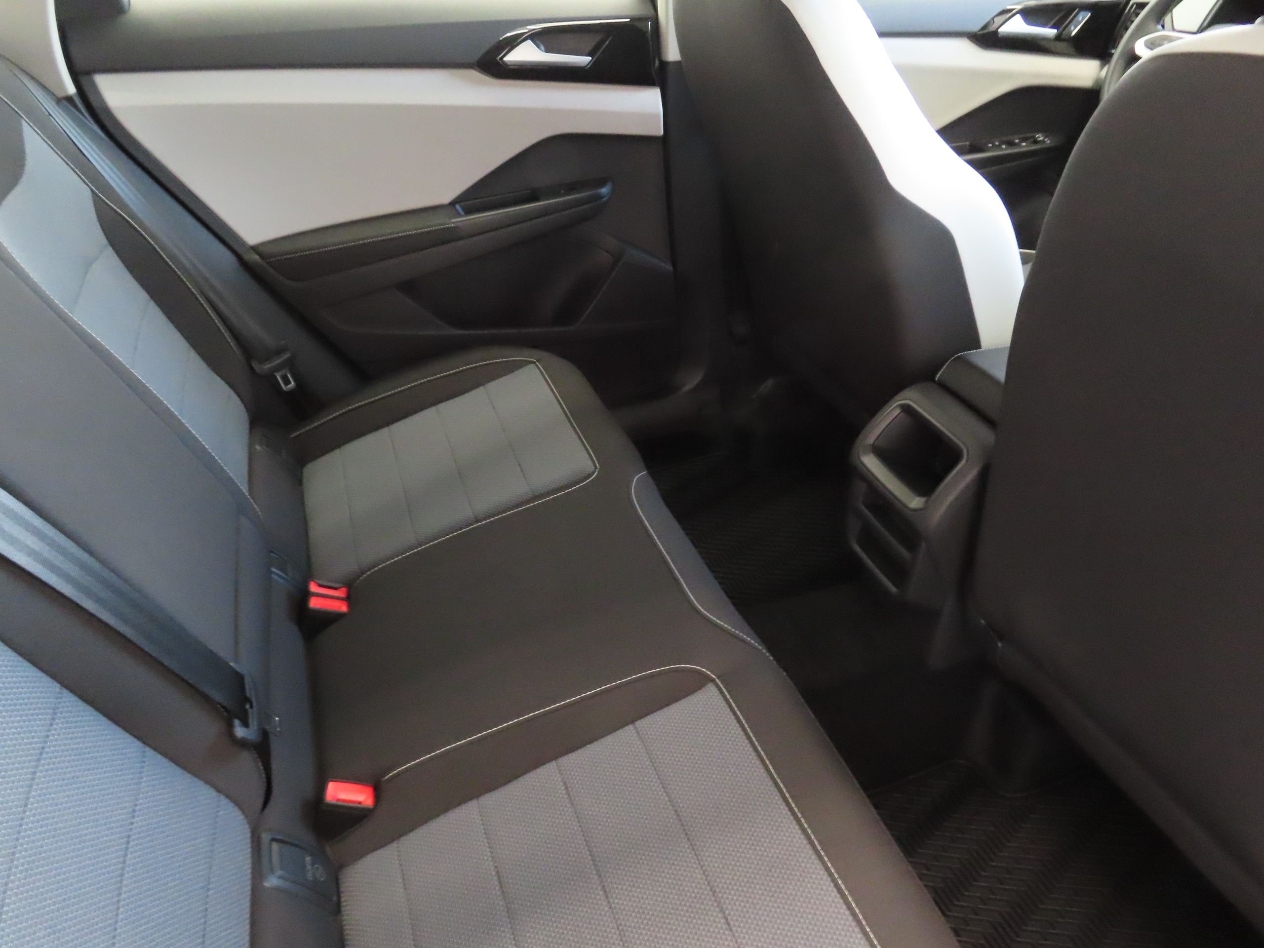 New 2026 Black Volkswagen 1.5T S image 20
