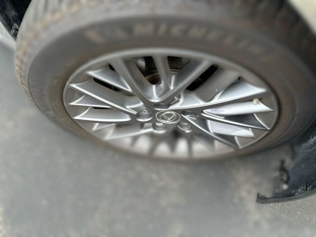 Used 2018 Silver Lexus 350 image 12