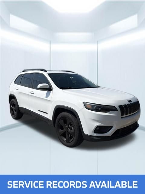 Used 2020 White Jeep Latitude Plus image 4