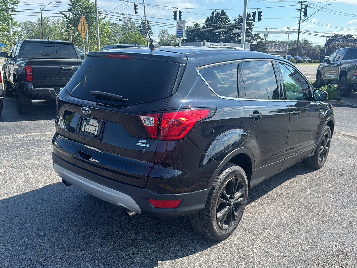 Used 2019 Agate Black Ford SE image 6