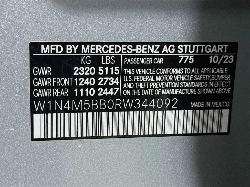 Used 2024 Silver Mercedes-Benz GLB 35 AMG® image 32