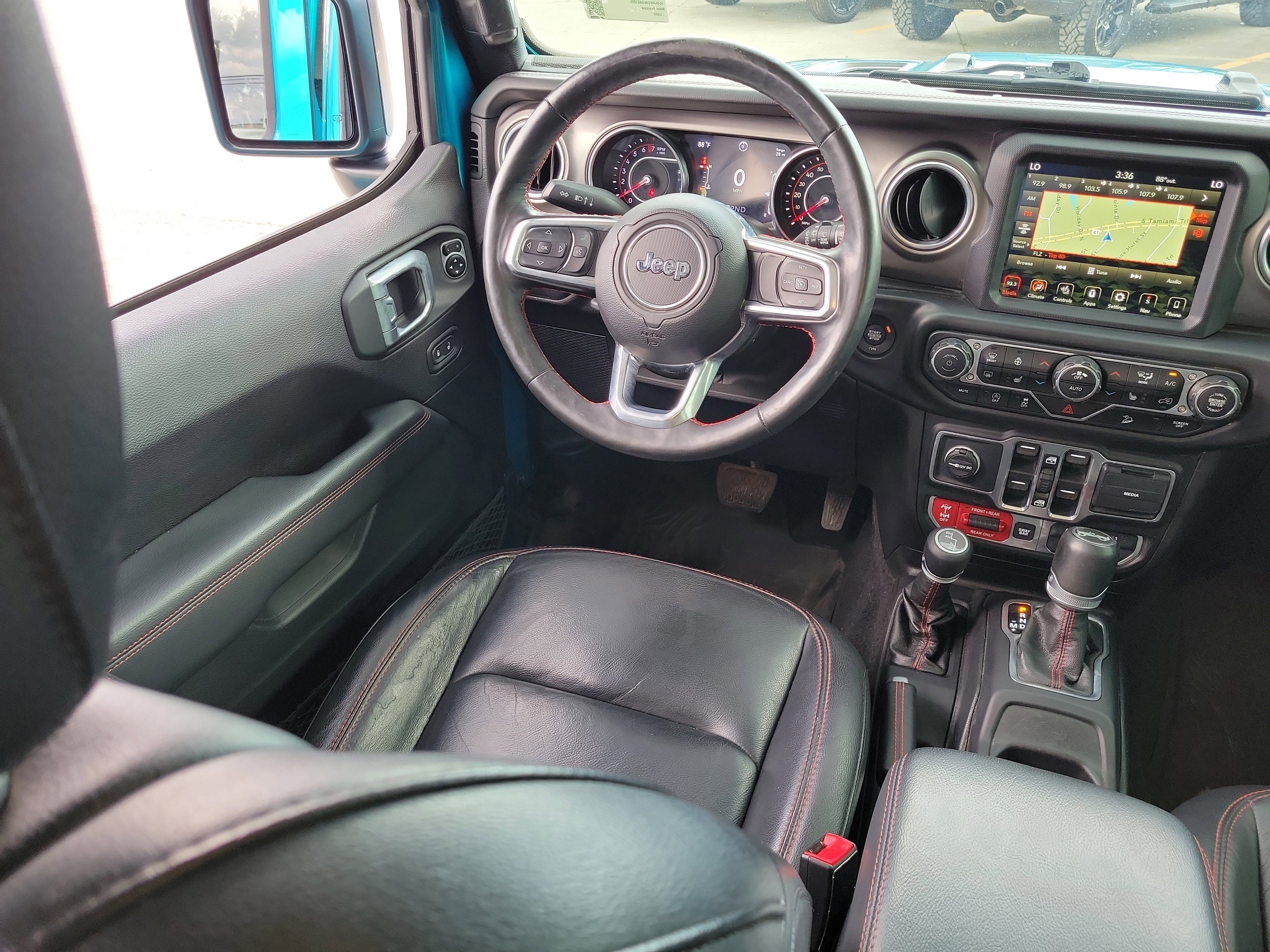 Used 2019 Bikini Pearlcoat Jeep Rubicon image 17