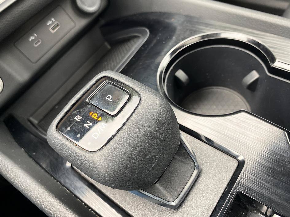 Used 2022 Brilliant Silver Metallic Nissan SV image 22
