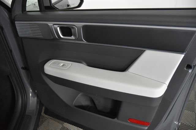 New 2027 Gray Hyundai SE AWD image 37