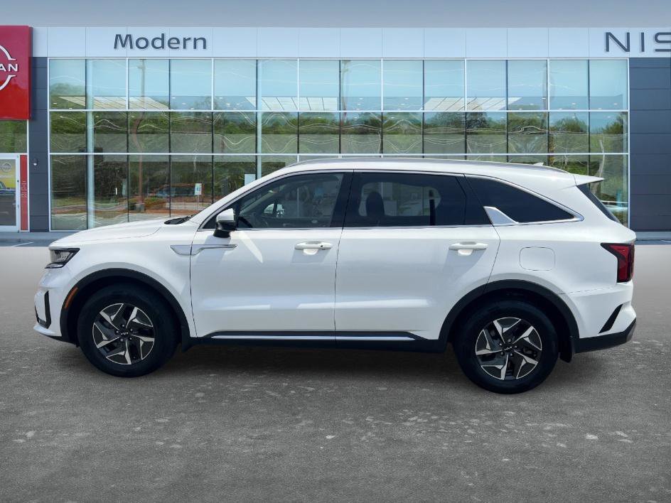 Used 2022 Snow White Pearl Kia EX image 8