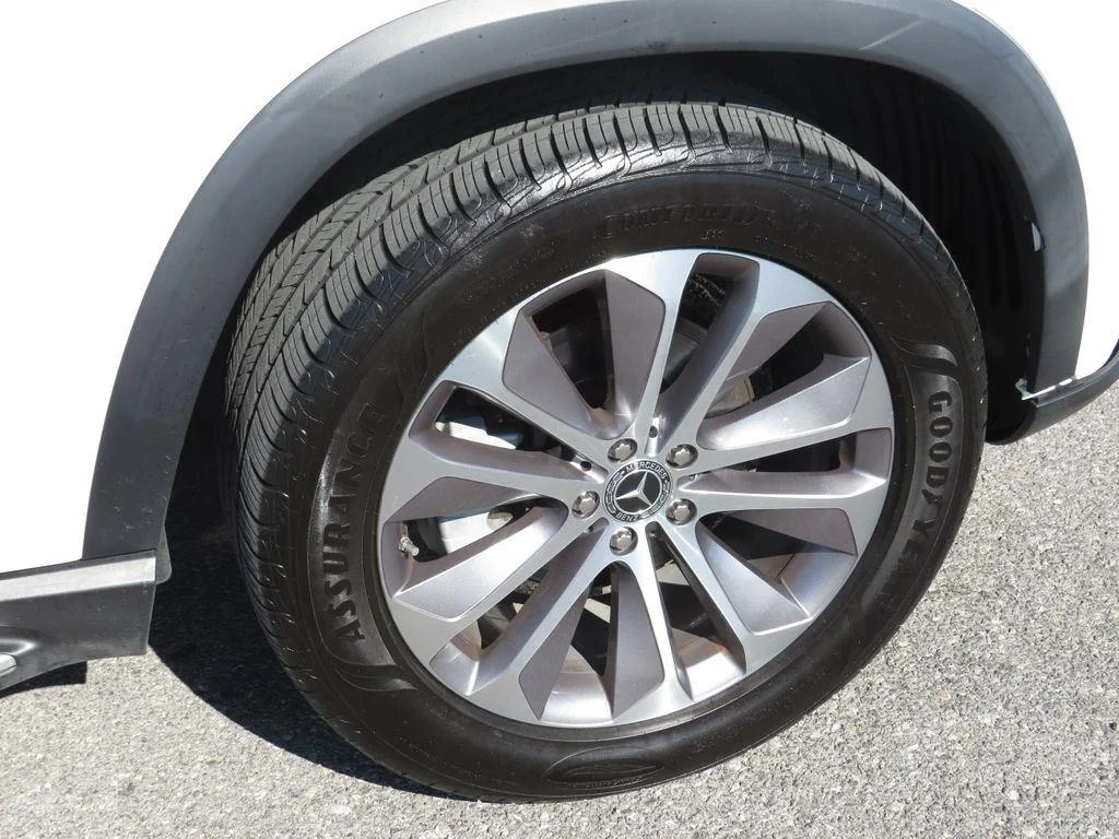 Used 2021 White Mercedes-Benz GLE 350 image 10