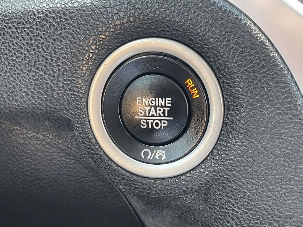 Certified Used 2022  Chrysler Touring image 34