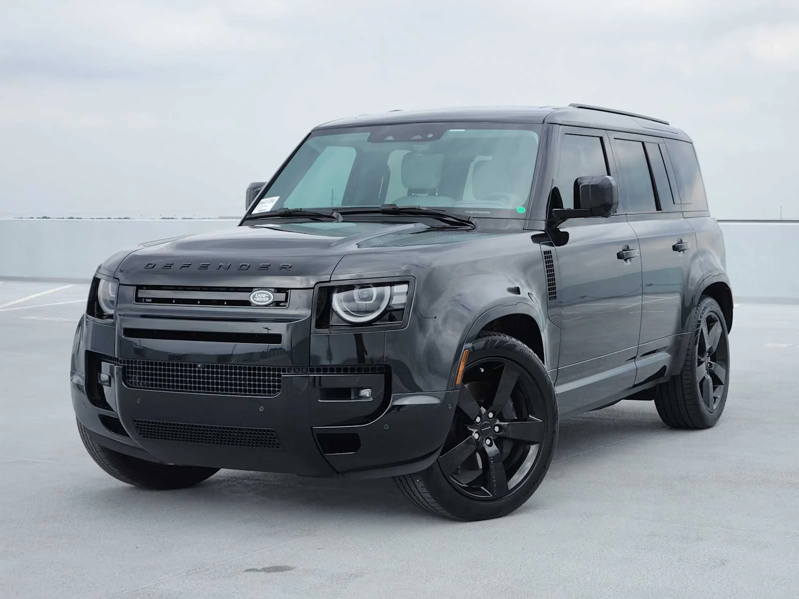 2026 Land Rover Defender 110 X-Dynamic SE P400's photo