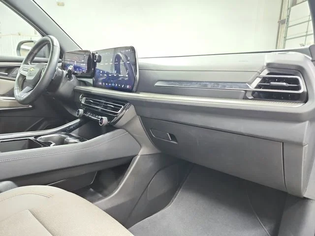 Used 2025 Sterling Gray Metallic Chevrolet LT image 42