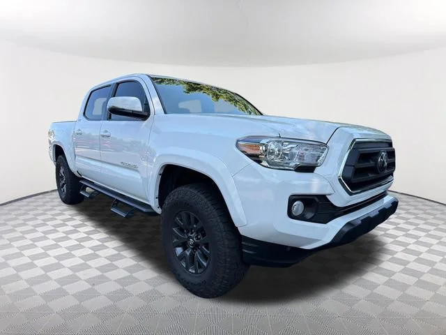 Used 2023 White Toyota SR5 V6 image 3