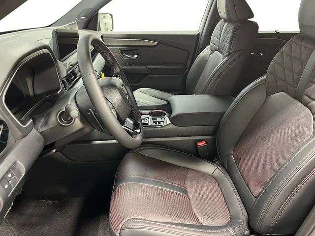 New 2026 Sonic Gray Pearl Honda Black Edition image 14