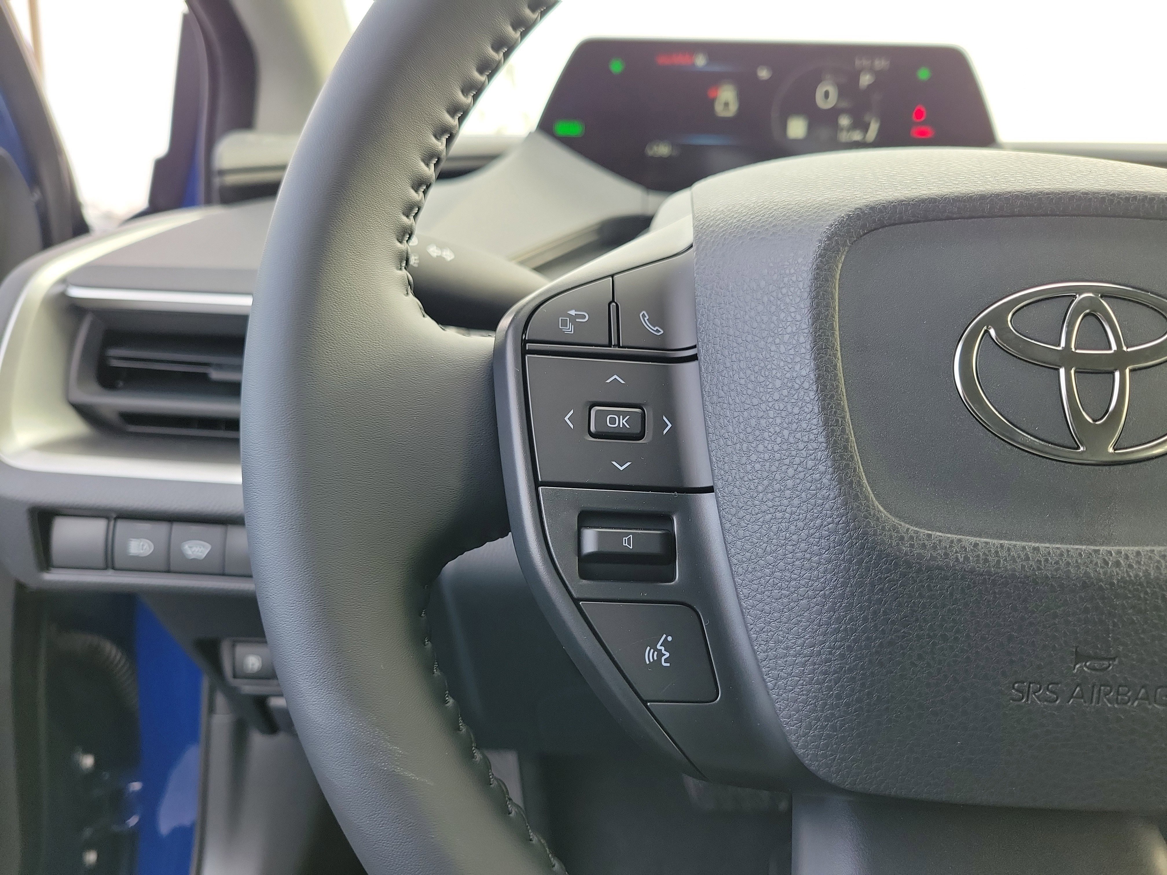 2026 Toyota Prius LE - Photo 22