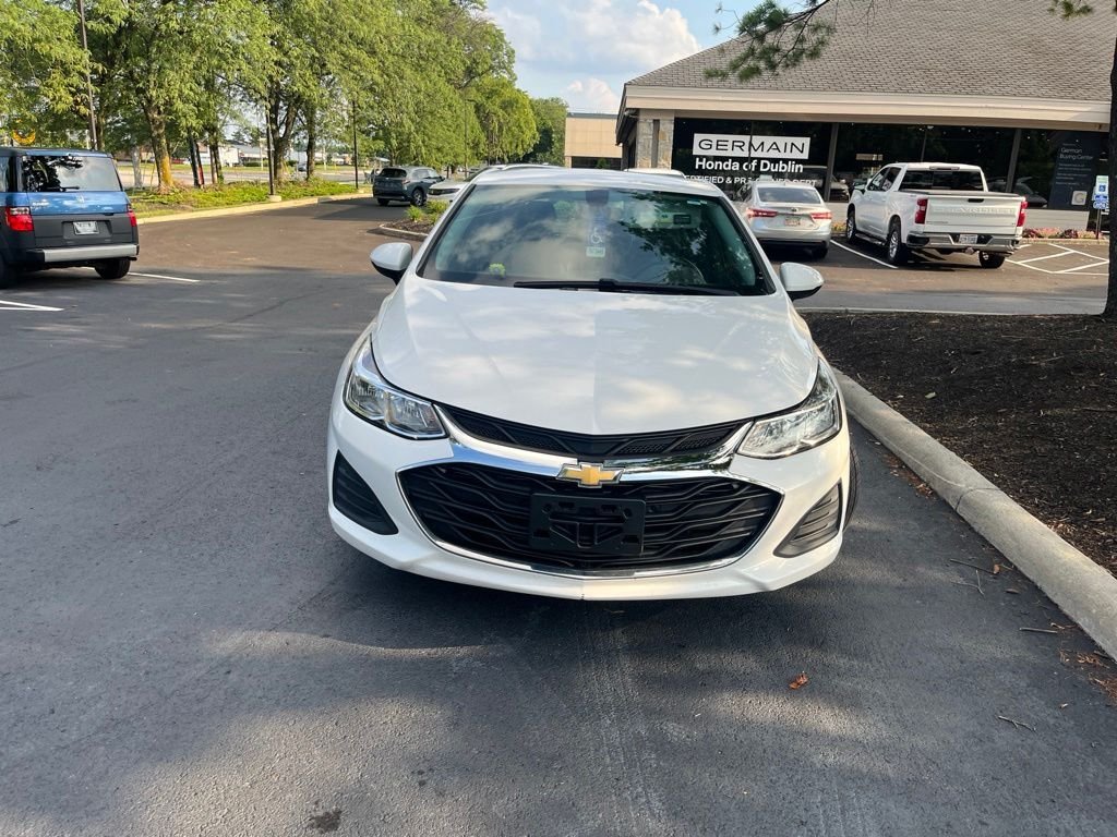 Used 2019 Summit White Chevrolet LS image 9