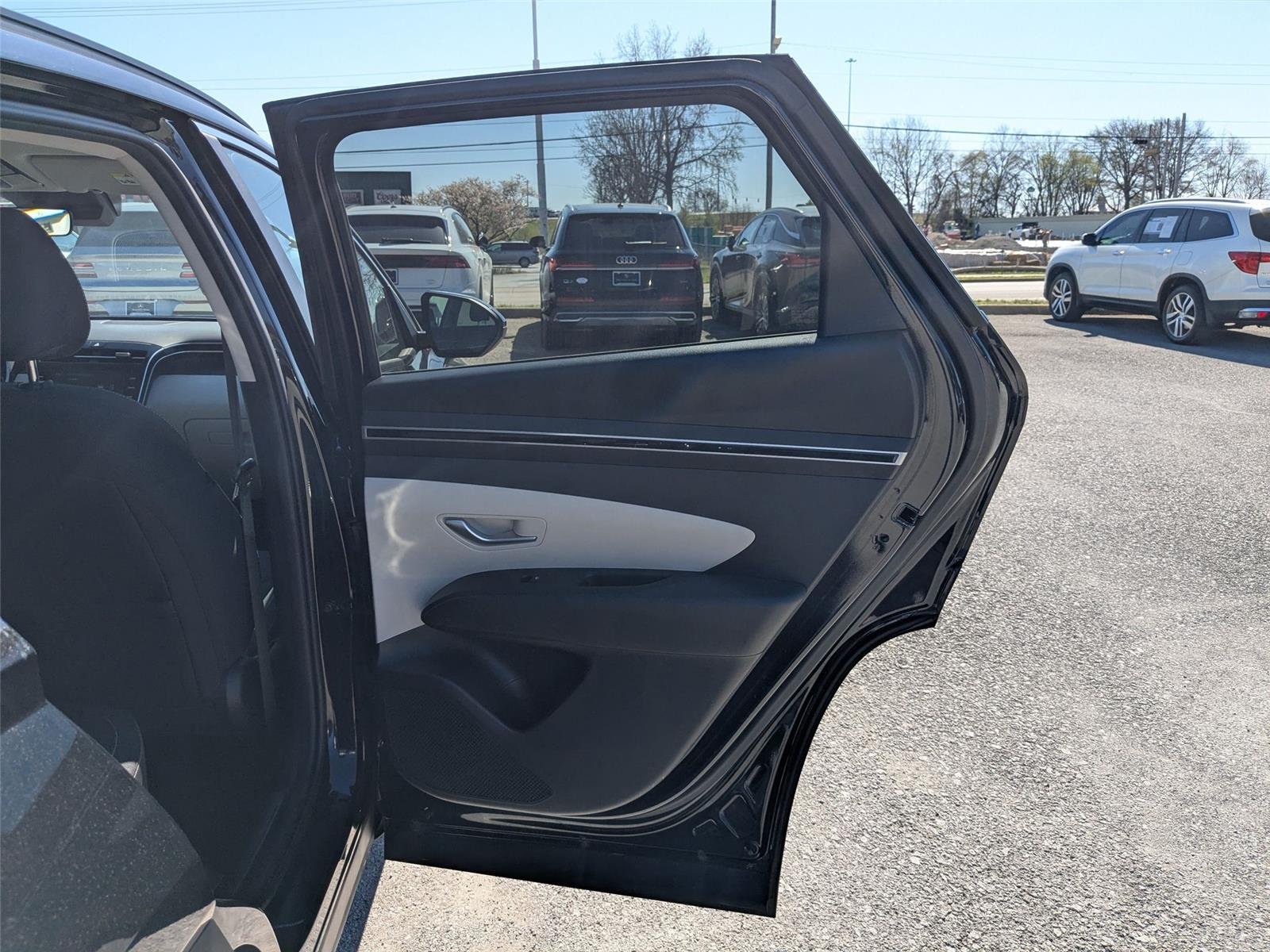 Used 2024 Black Pearl Hyundai SEL image 26
