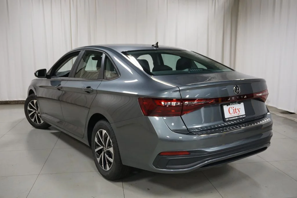 New 2026 Platinum Gray Volkswagen 1.5T S image 7
