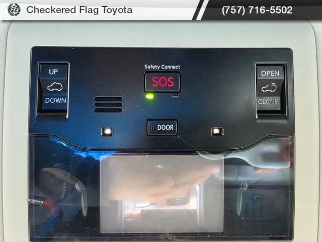Used 2018 Nebula Gray Pearl Lexus 570 image 23
