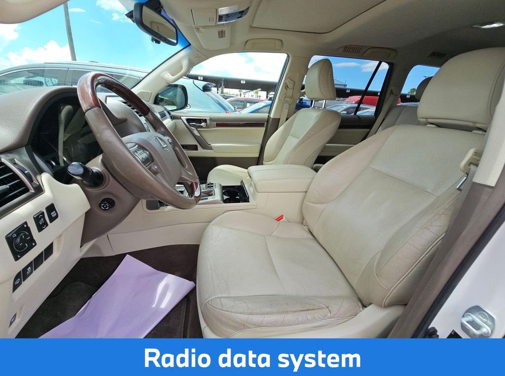 Used 2015 White Lexus 460 image 9