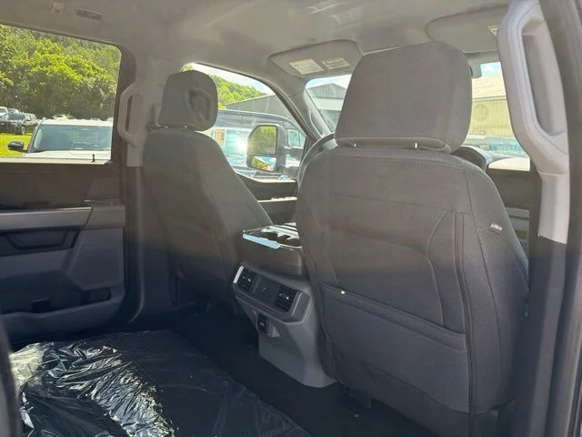 New 2026 Agate Black Metallic Ford XLT image 47