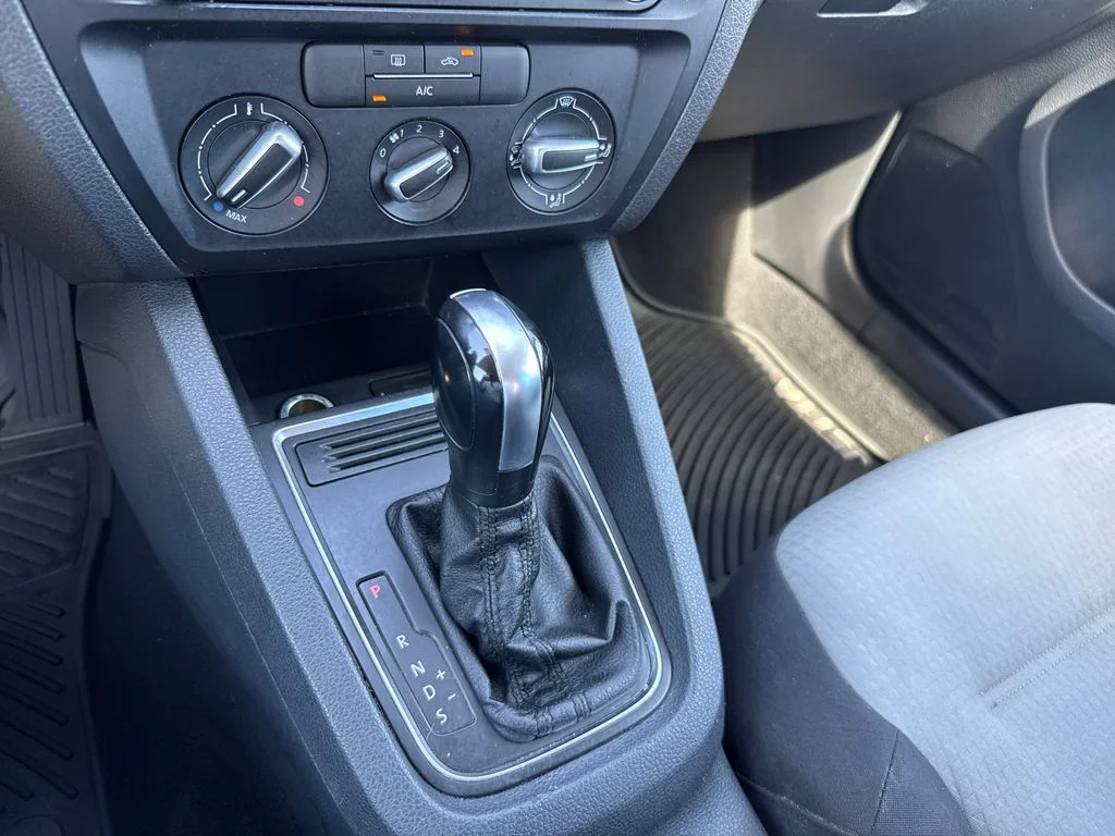 Certified Used 2017 Gray Volkswagen 1.4T S image 18